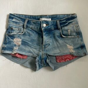 Zara bandana look distressed shorts